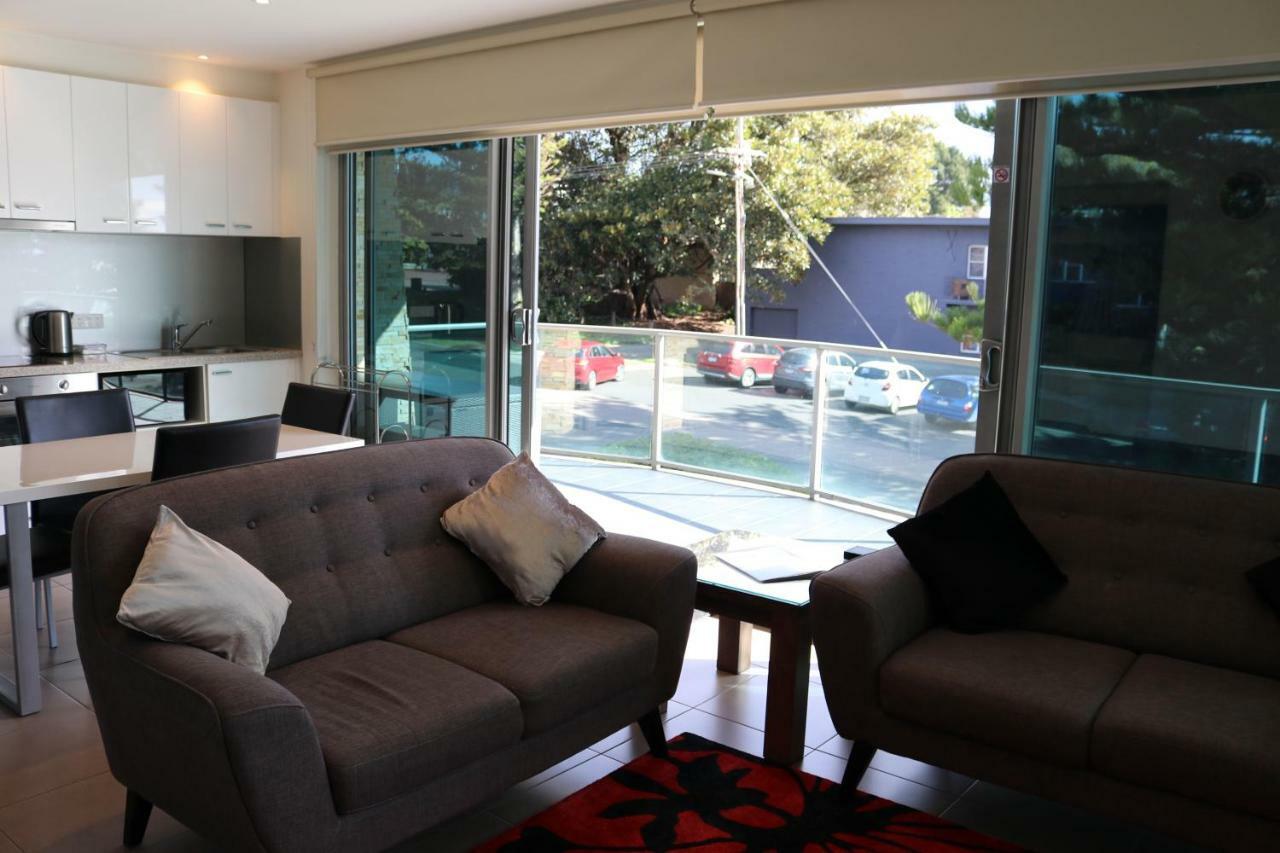 130 At The Waves Apartment Cowes Bagian luar foto